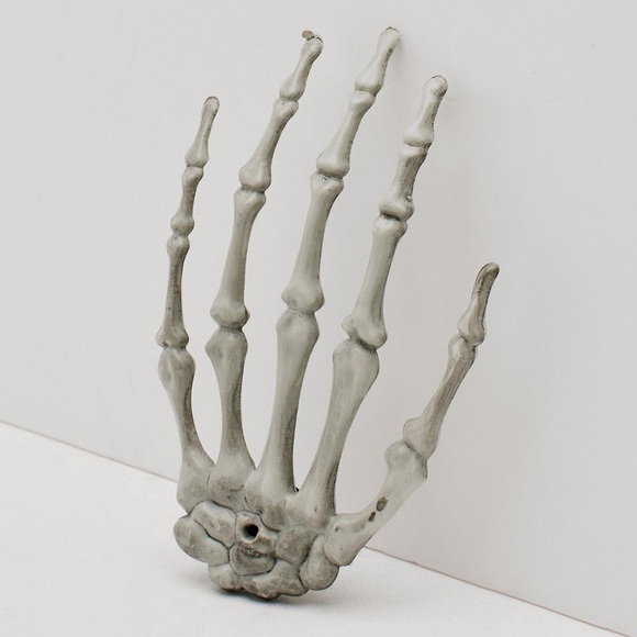 Gothic Skeleton Hand Hair Clip / Halloween Skull Hand - Picture 2 of 5